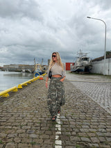 Army balloon jeans camo detail
